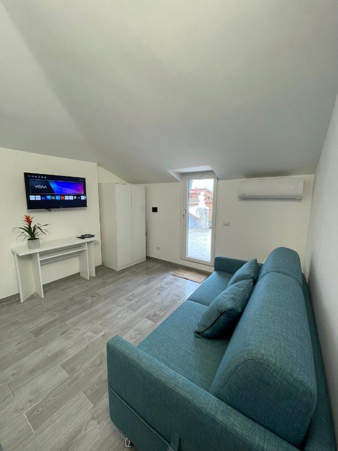 Minu, The Tiny House! Apartment Rome Bagian luar foto